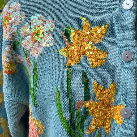 Philip Jane Gordon Women’s Sweater - Picture 2 of 7